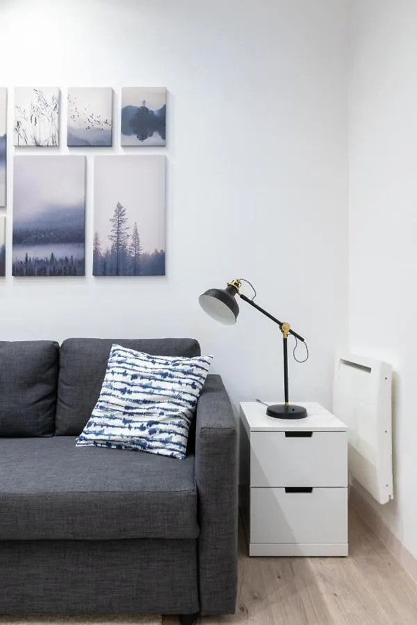 Cozy Studio Apartment 5 Min From Camp Nou Barcelona