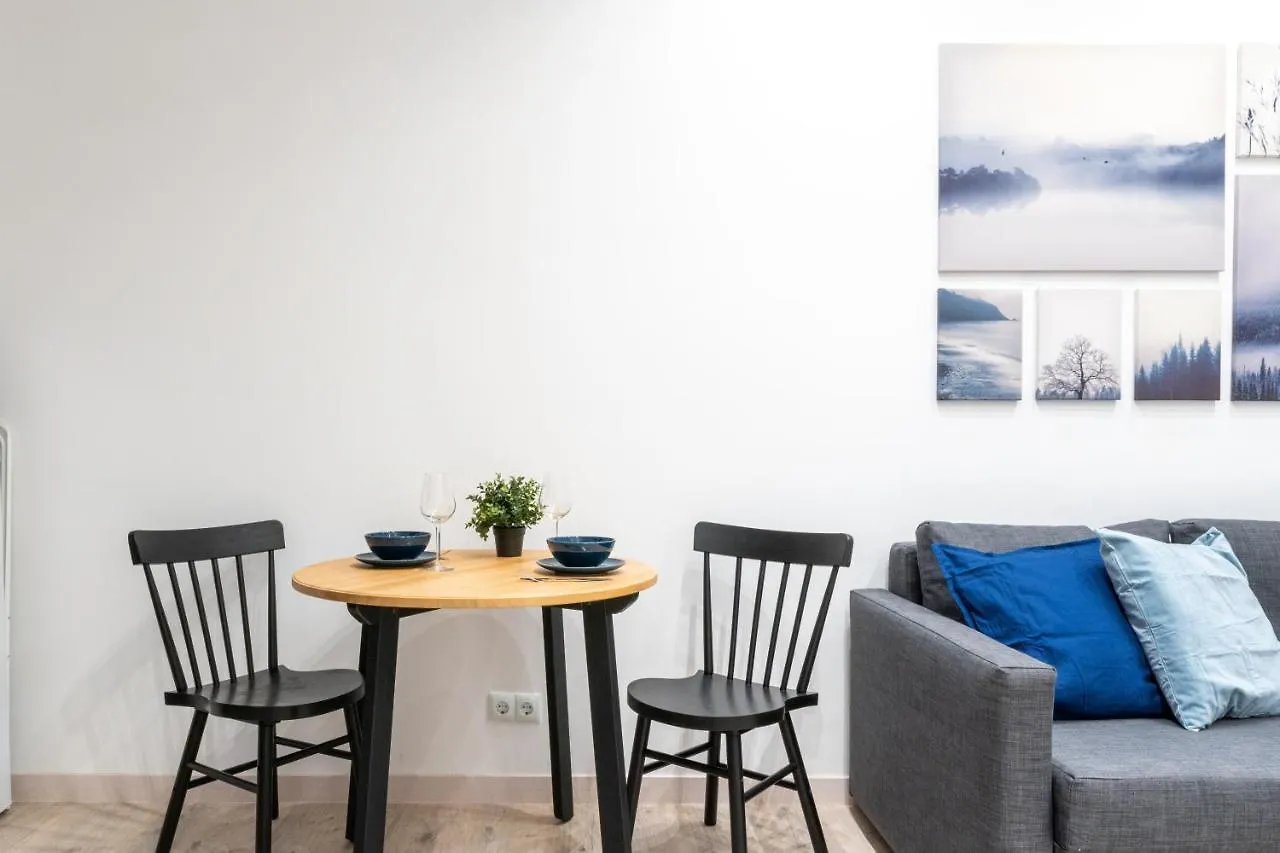 Cozy Studio Apartment 5 Min From Camp Nou Barcelona