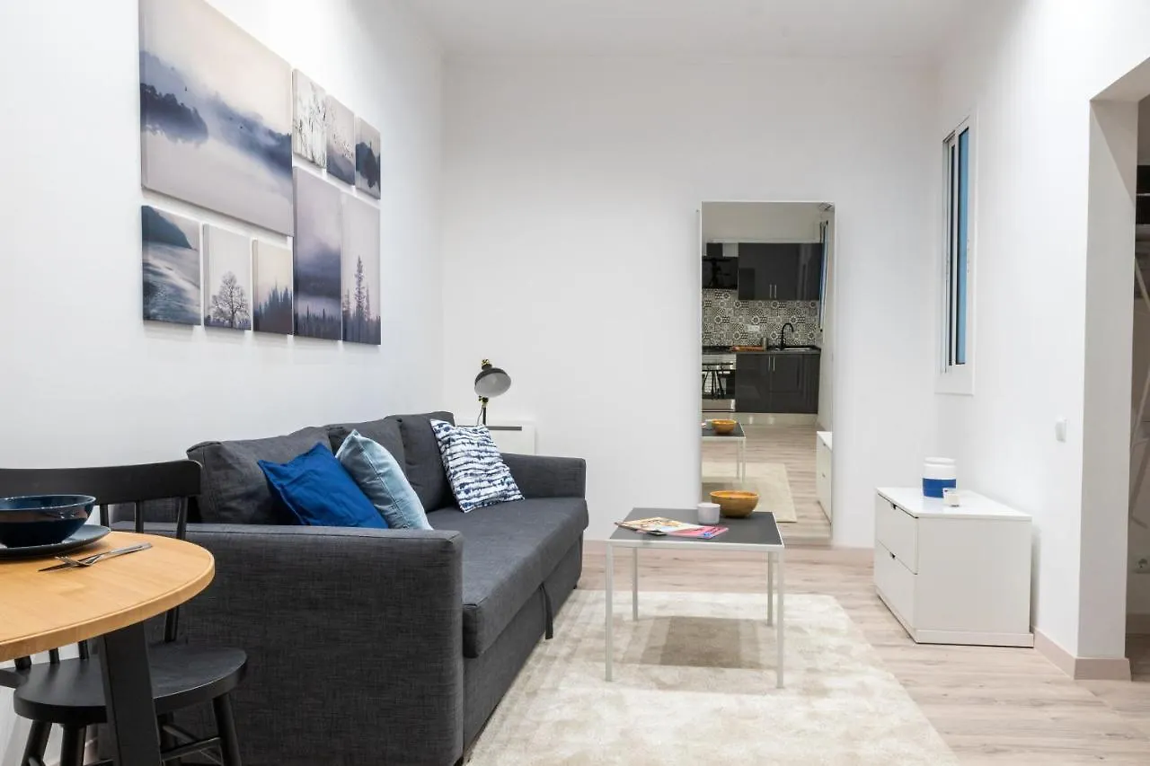 Cozy Studio Apartment 5 Min From Camp Nou Barcelona