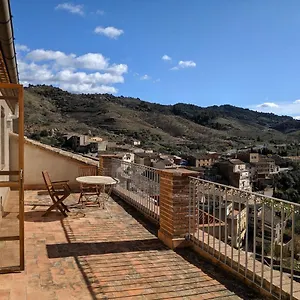 L'academia De 3 La Vilella Baixa