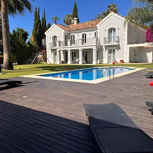 Maracana , Marbella España